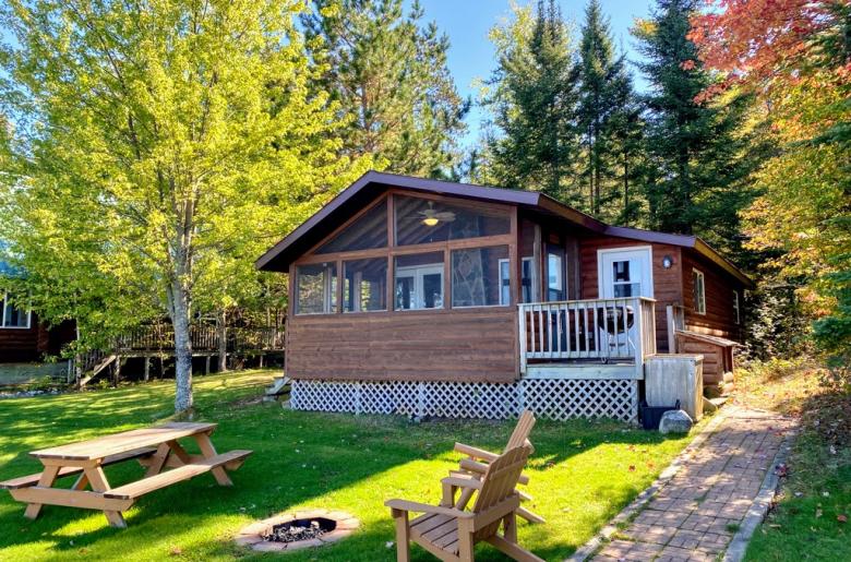 Birches cabin at Pehrson Lodge.